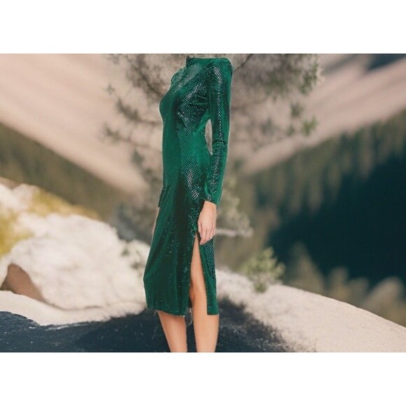 Steve Madden Green Velvet Maxi Dress - Picture 6 of 9